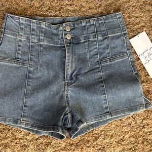 NWT Vanilla Star High-Waist Light Blue Denim Shorts 27 / 5